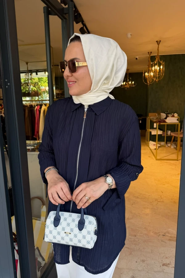 FERMUARLI RAHAT GİY ÇIK KAP