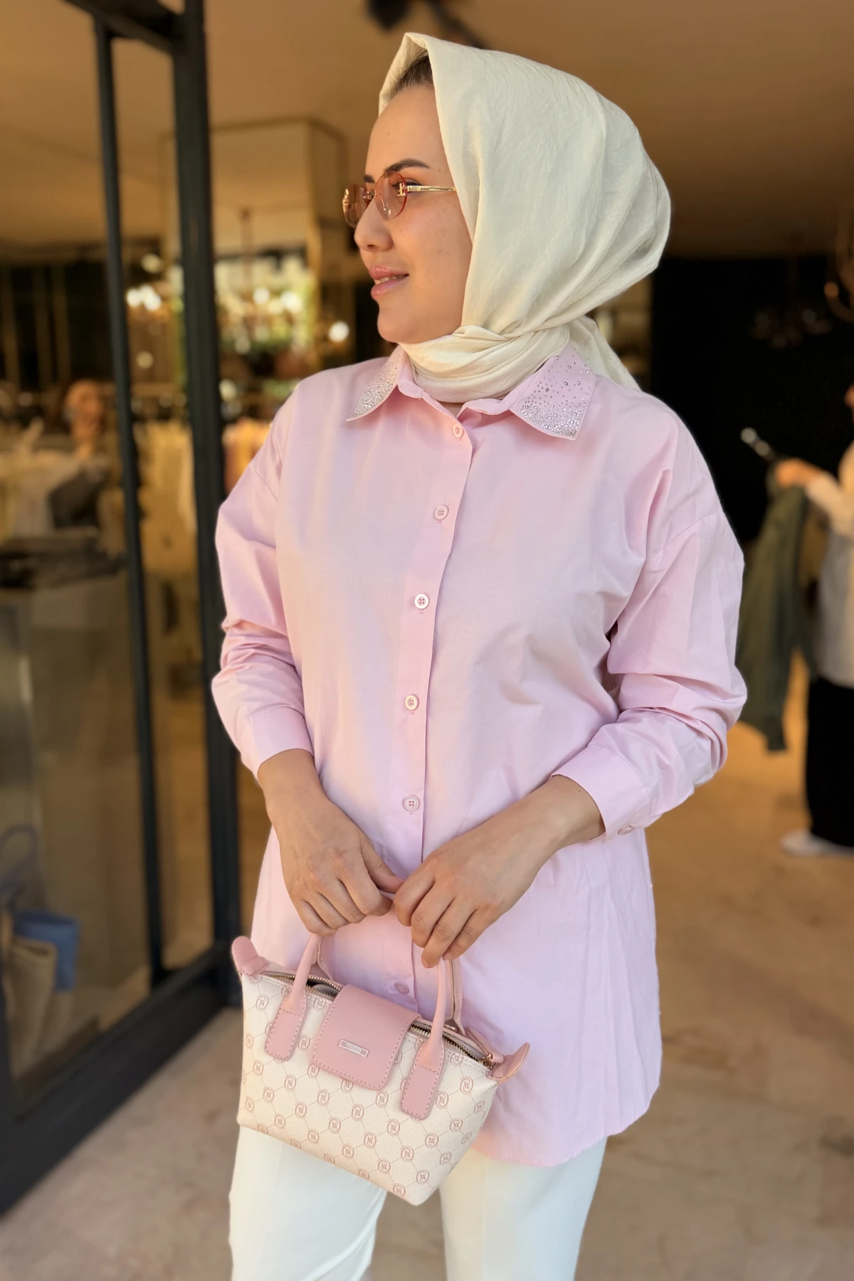 Etek Ucu İşlemeli Pembe