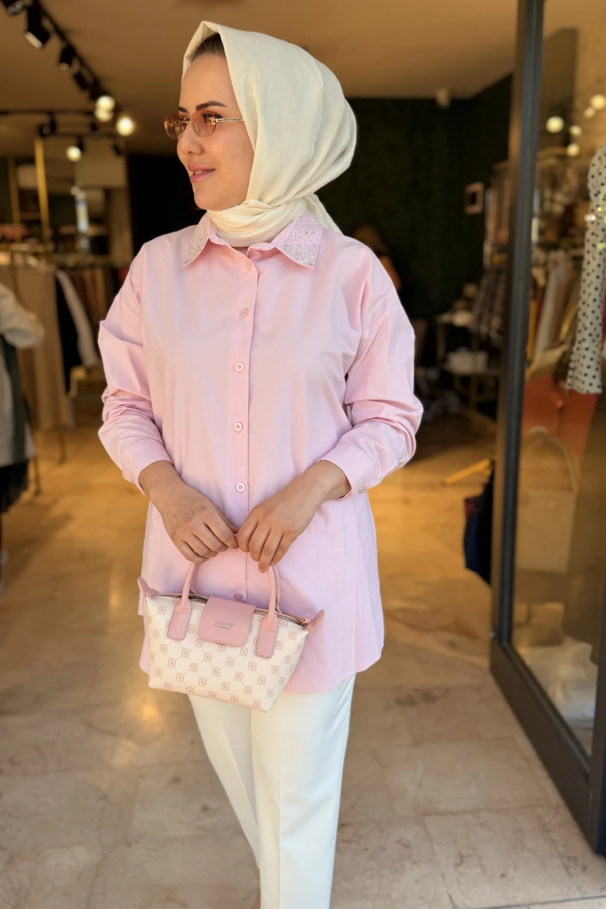 Etek Ucu İşlemeli Pembe