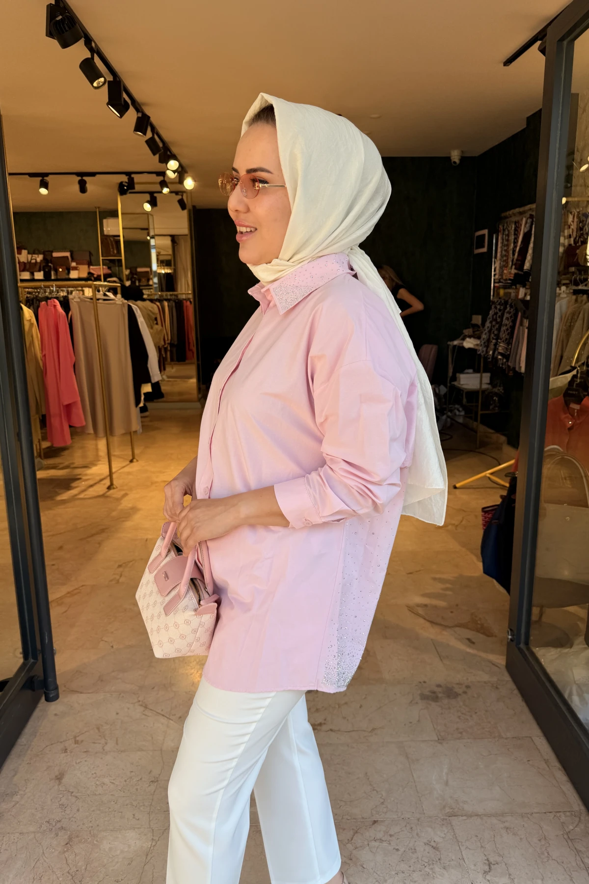 Etek Ucu İşlemeli Pembe