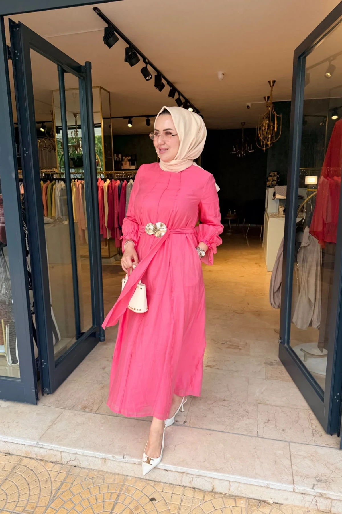 Gold Kemerli Elbise