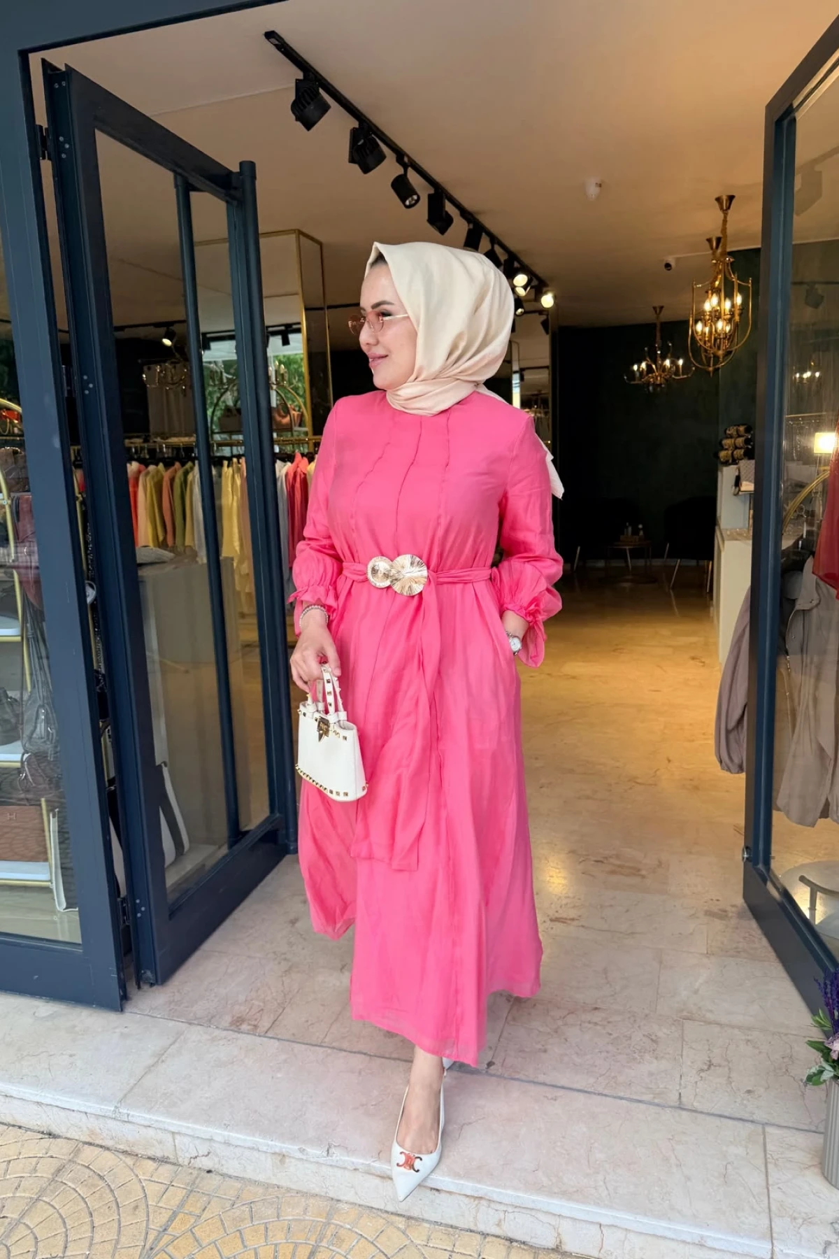 Gold Kemerli Elbise