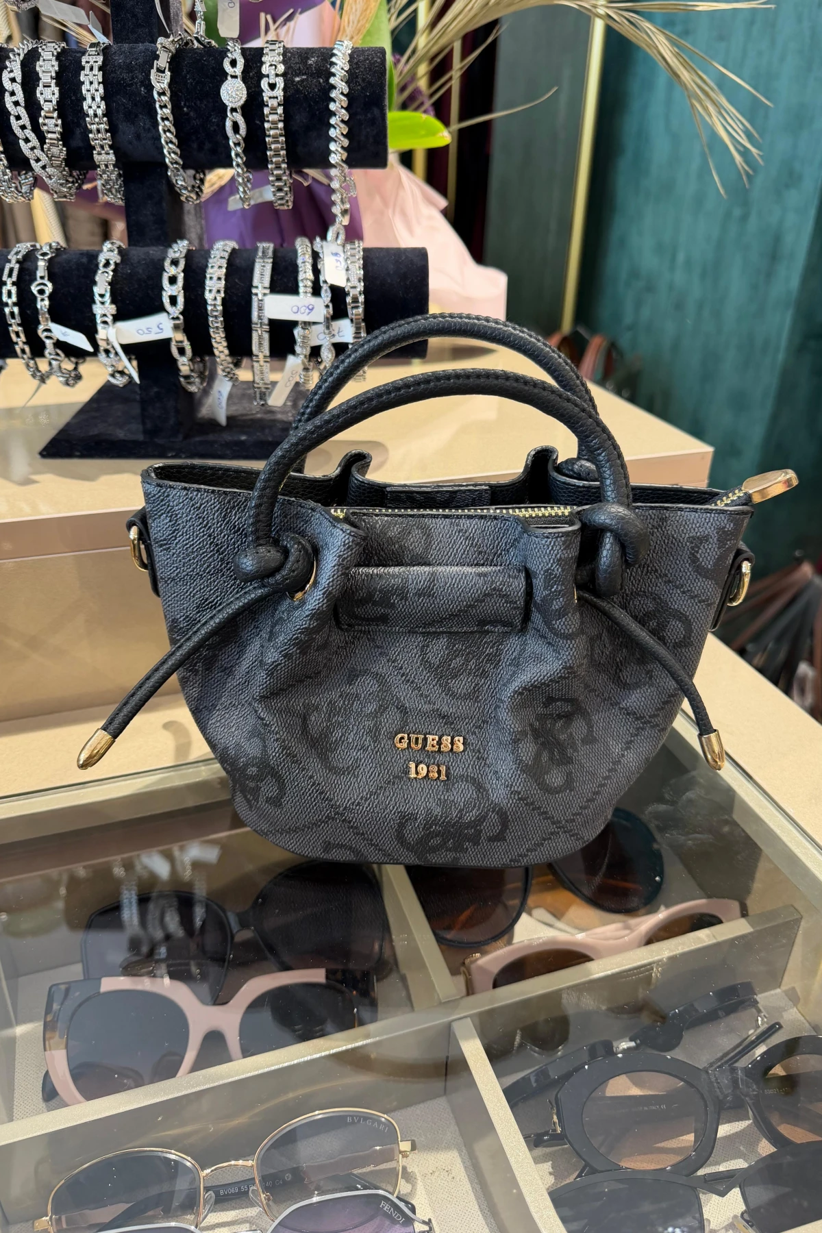GUESS MİNİ EL ÇANTASI