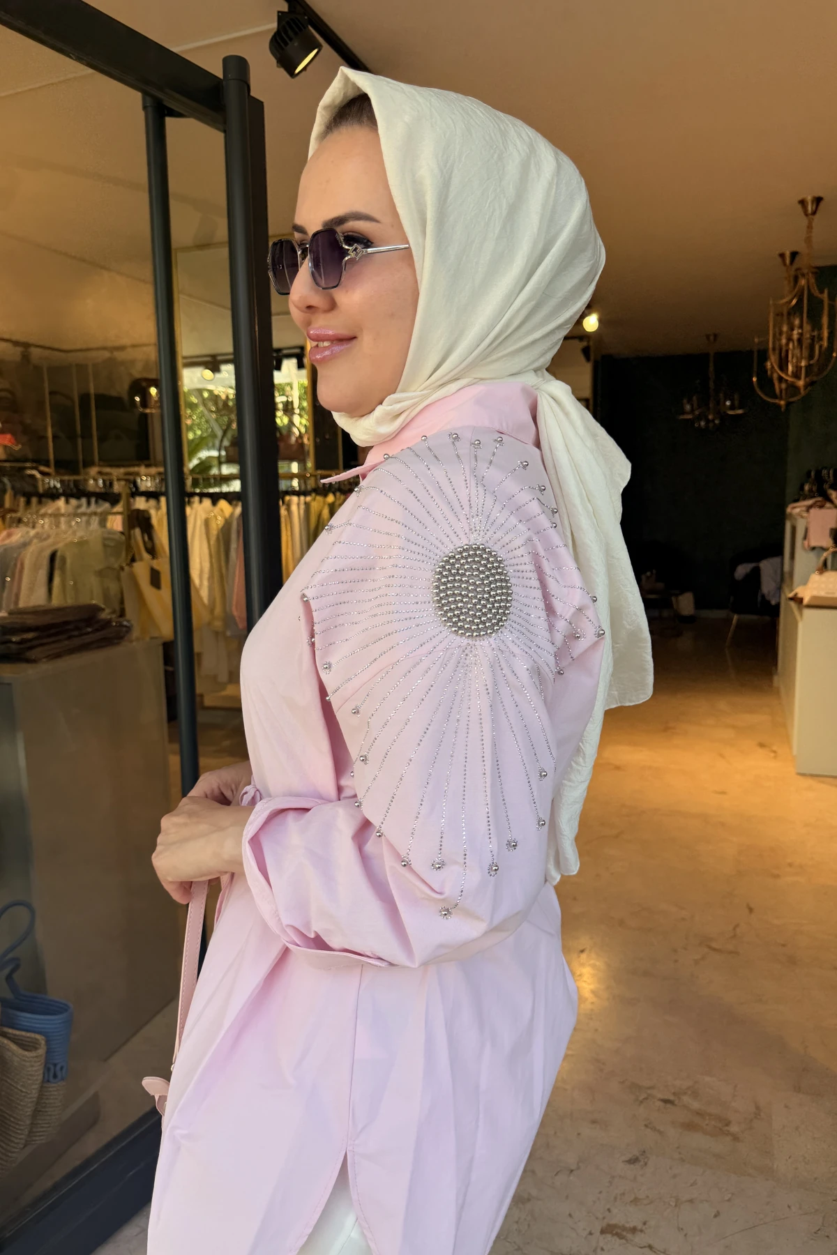 Güneş İşlemeli Pembe