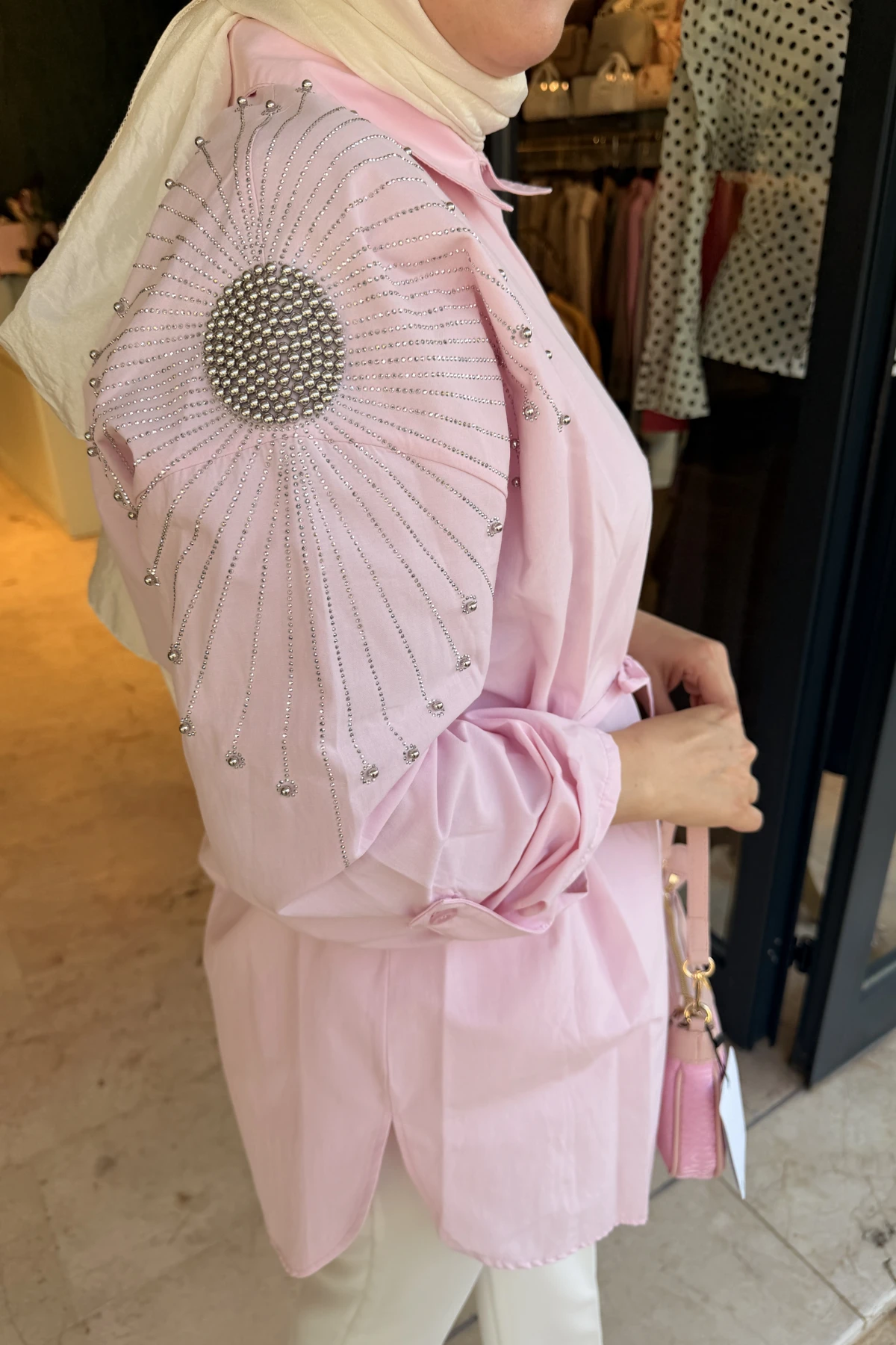 Güneş İşlemeli Pembe