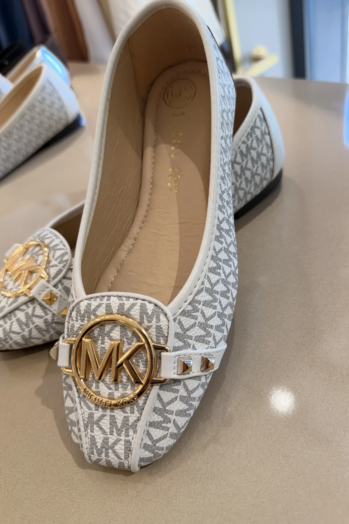 MK Model Babet Beyaz