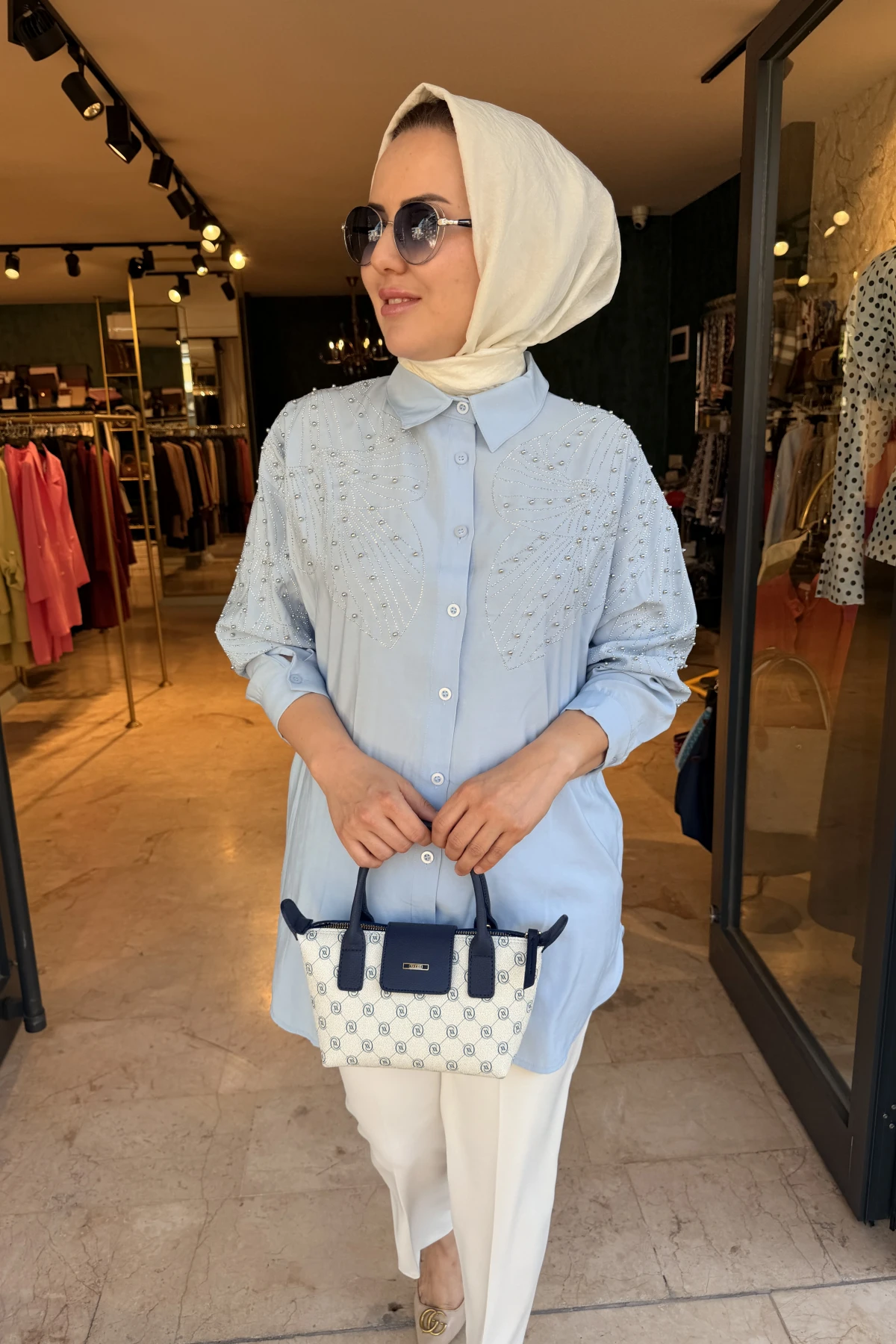 Melek Kanadı İşlemeli Mavi