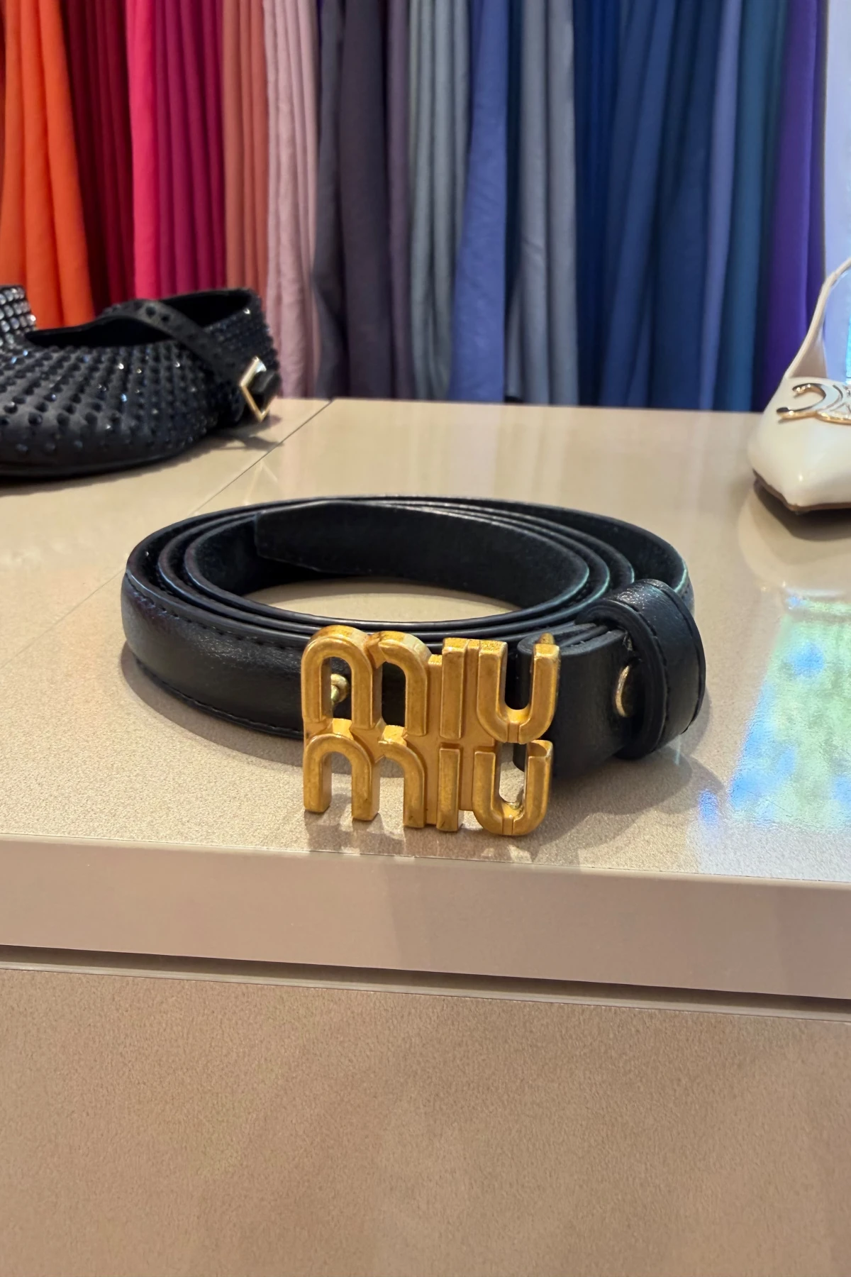 MIUMIU KEMER SİYAH GOLD