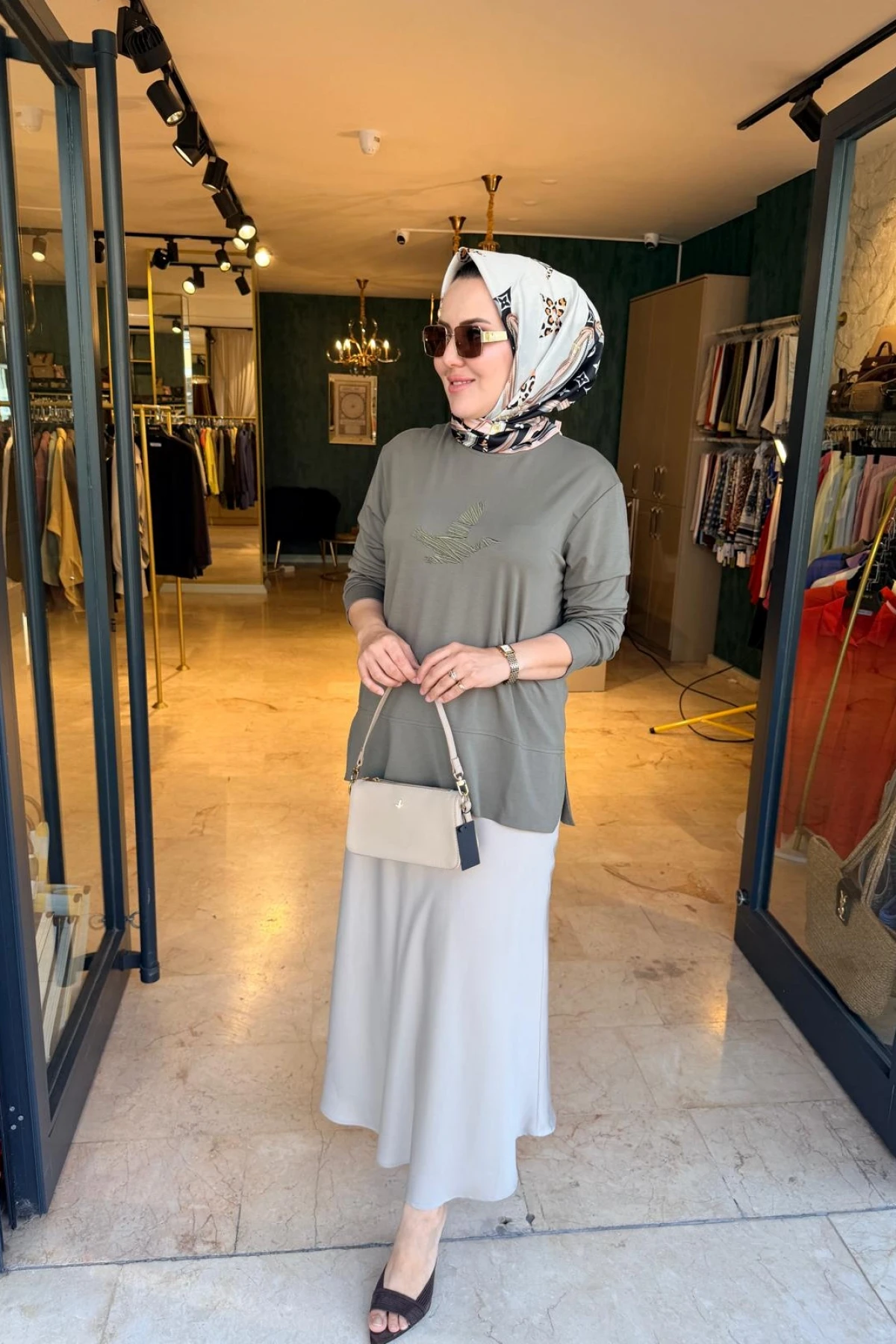 NAKIŞ İŞLİ KUŞLU SWEAT