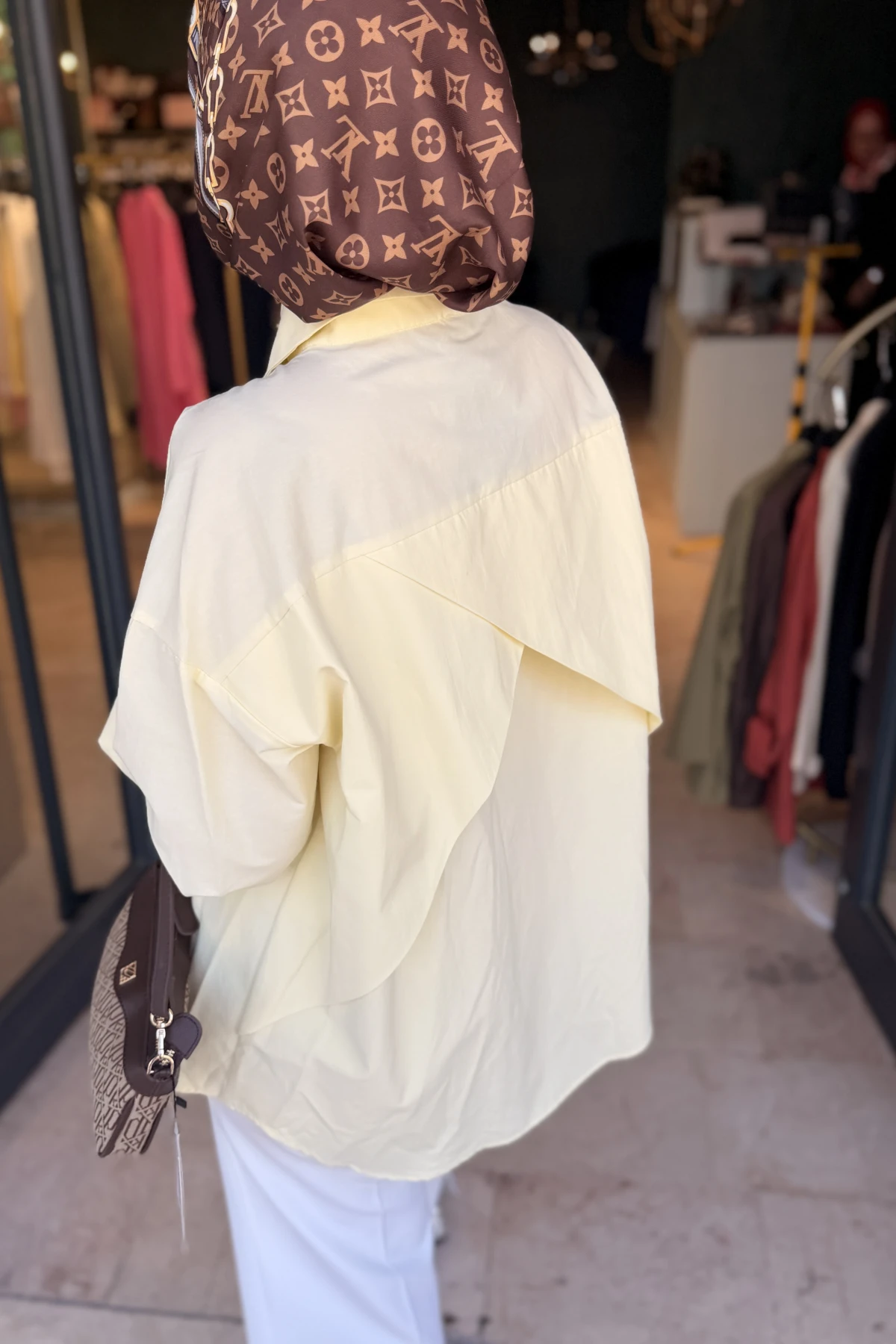 Rüzgarlık Detaylı Poplin Gömlek Sarı