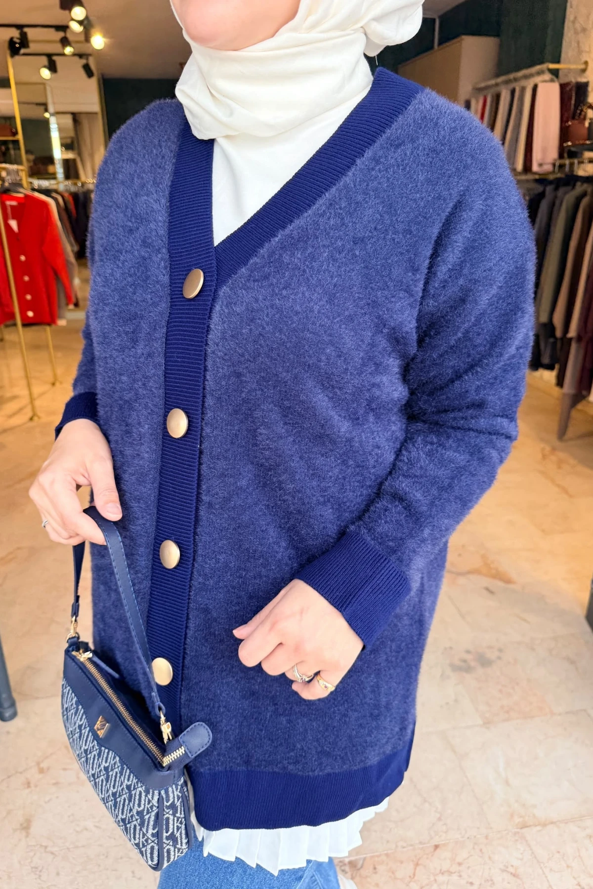 SARE ANGORA HIRKA