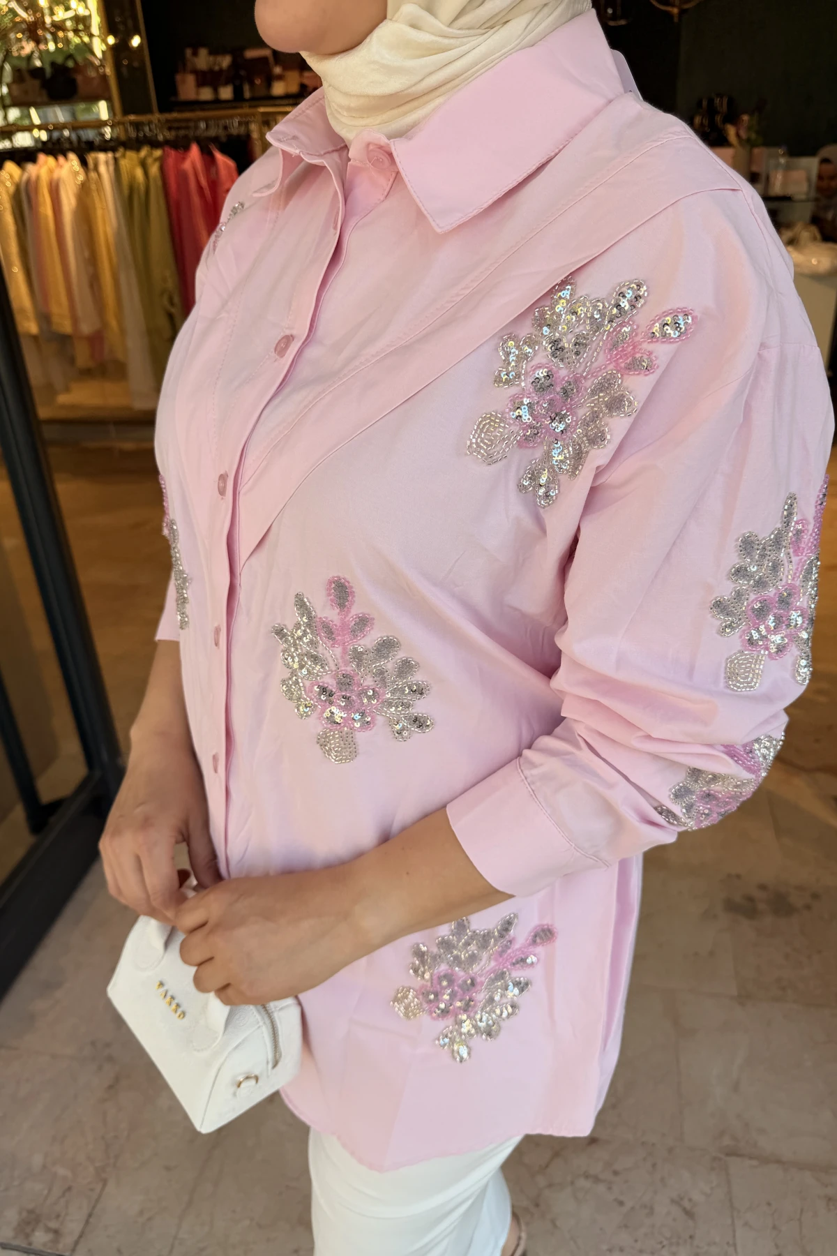 Serpme İşlemeli Pembe