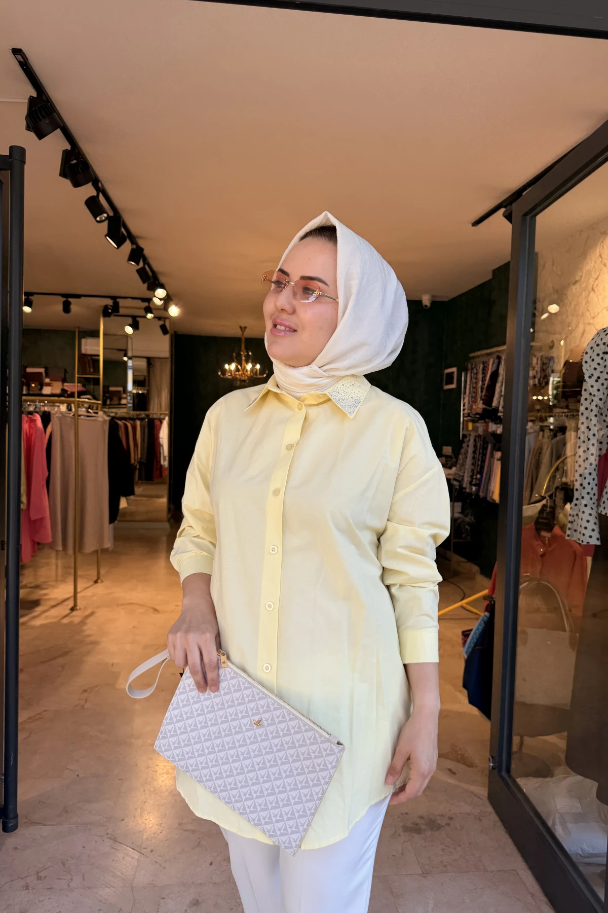 Etek Ucu Taşlı Sarı