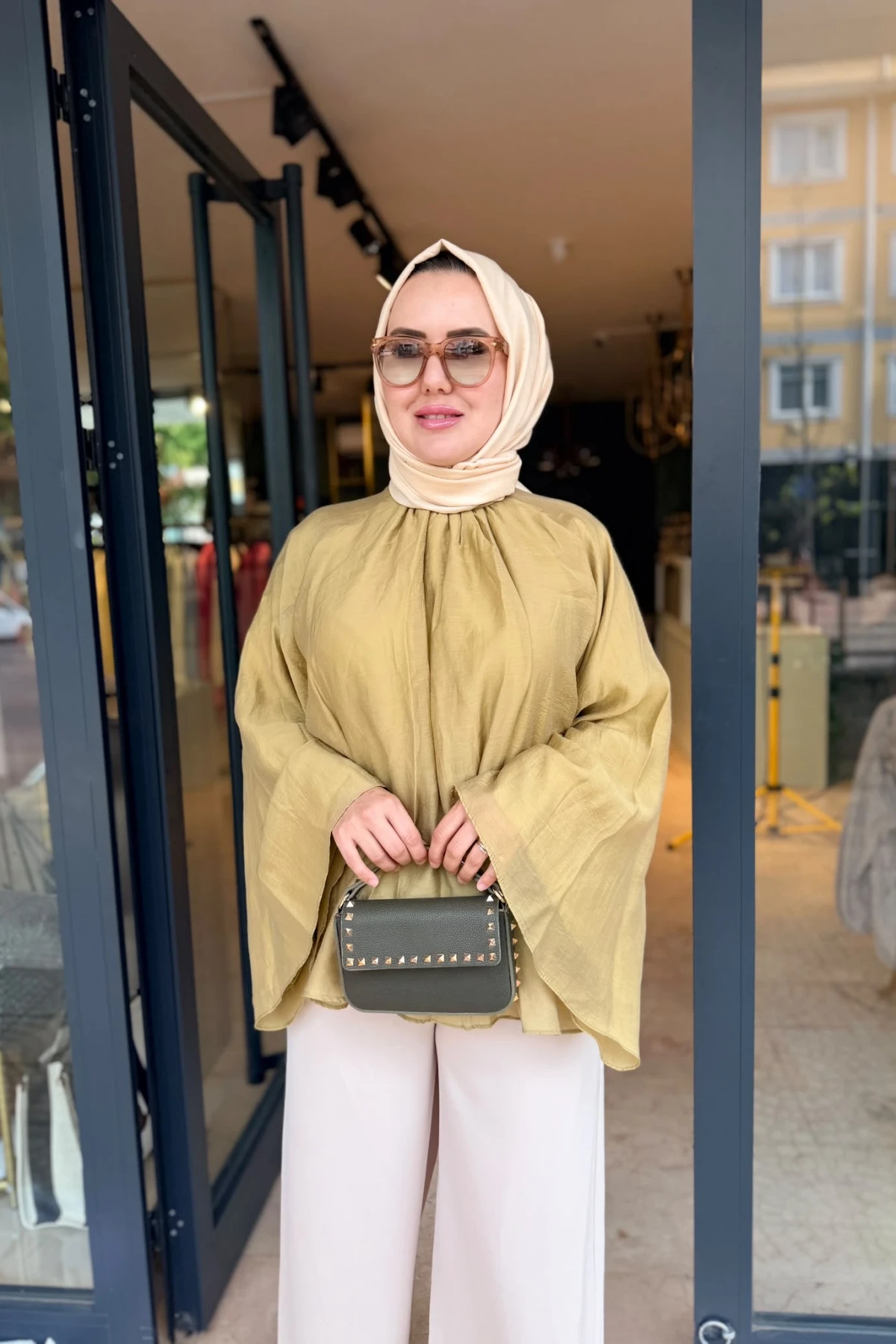 Uçuş Salaş Bluz