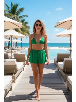 Yeşil Şortlu Üçgen Bikini Takımı Bağlamalı Esnek Kumaş Rahat Kadın Mayo Seti