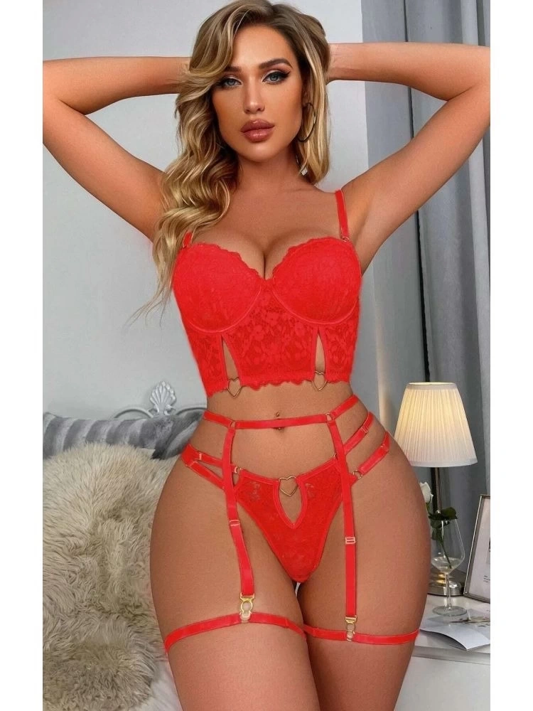 Seksi Siyah Büstiyerli Takım