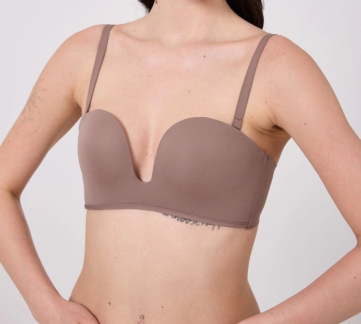 Destekli V Dekolte Lazer Kesim Sütyen