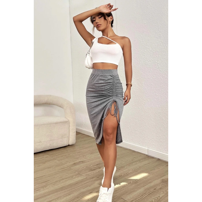 Kadın Beyaz Tek Omuzlu Çapraz Askılı Crop Top Büstiyer