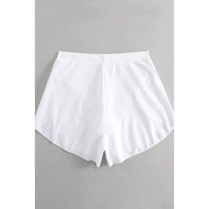 Kadın Beyaz Yırtmaçlı Etek Görünümlü Şık Deniz Şortu