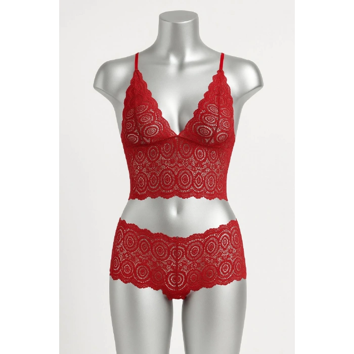 Kadın Kırmızı Dantel Bralet Şort Takımı – Tutkulu ve Çekici İç Giyim