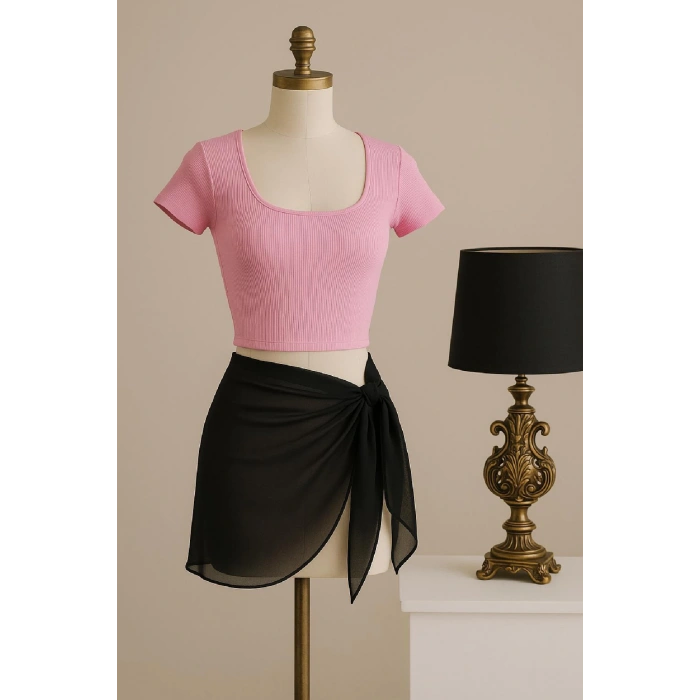 Kadın Pembe Yarım Kol Crop ve Siyah Pareo 2li Set
