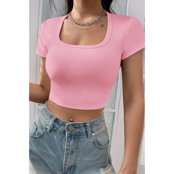 Kadın Pembe Yarım Kol Düz Yaka Crop Top Bluz