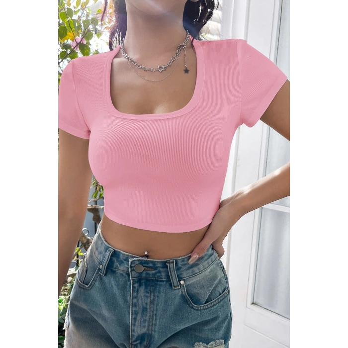 Kadın Pembe Yarım Kol Düz Yaka Crop Top Bluz