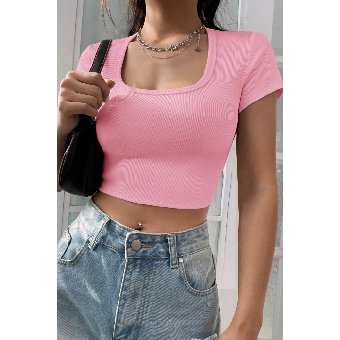 Kadın Pembe Yarım Kol Düz Yaka Crop Top Bluz