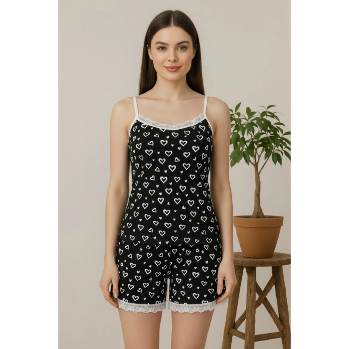 Kadın Siyah Kalp Desenli Askılı Şortlu Dantelli Pijama Takımı