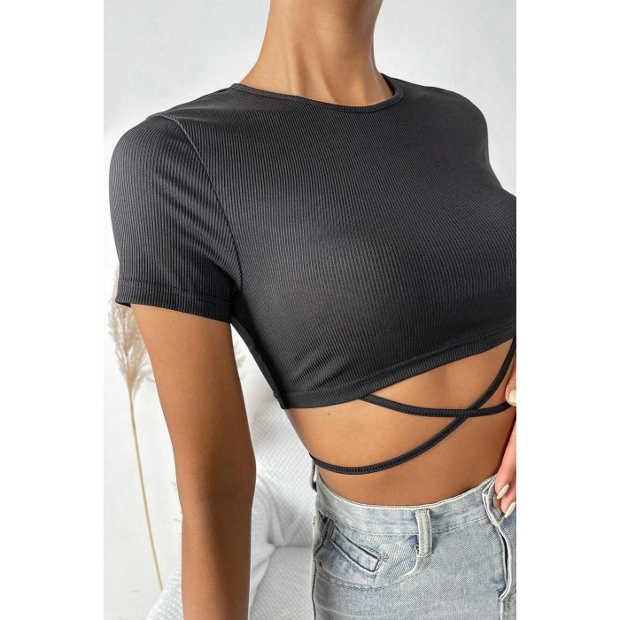 Kadın Siyah Yarım Kol Çapraz Bağlamalı Crop Top Bluz