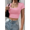 Kadın Pembe Yarım Kol Düz Yaka Crop Top Bluz