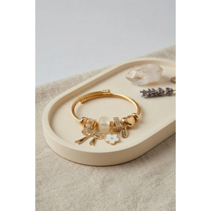 Fiyonk Charmlı Beyaz Renk Gold Bileklik TJ-BB8710