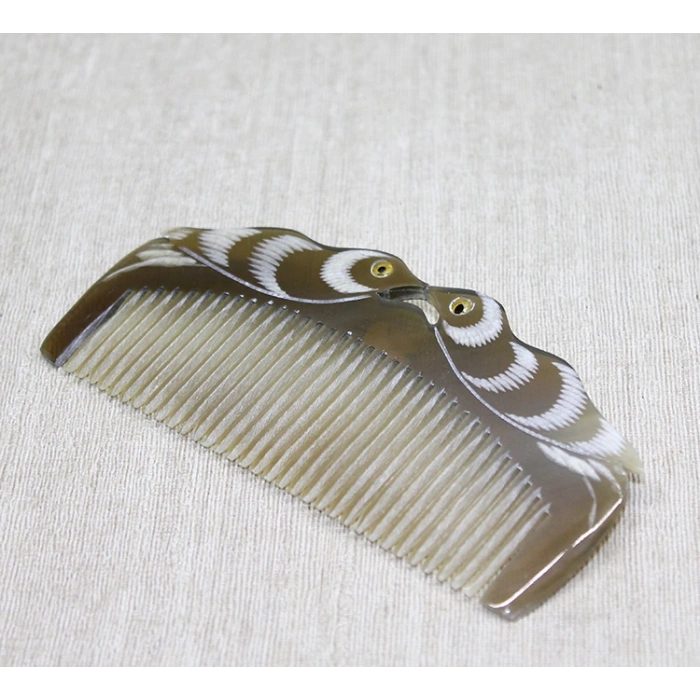 Kemik Tavuskuşu Tarak