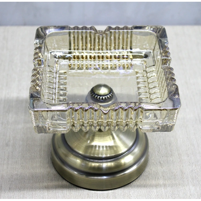 Metal Ayaklı Cam Küllük