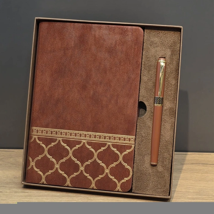 Öğretmenler Günü Hediyesi Kutulu Deri Defter Kalem Seti