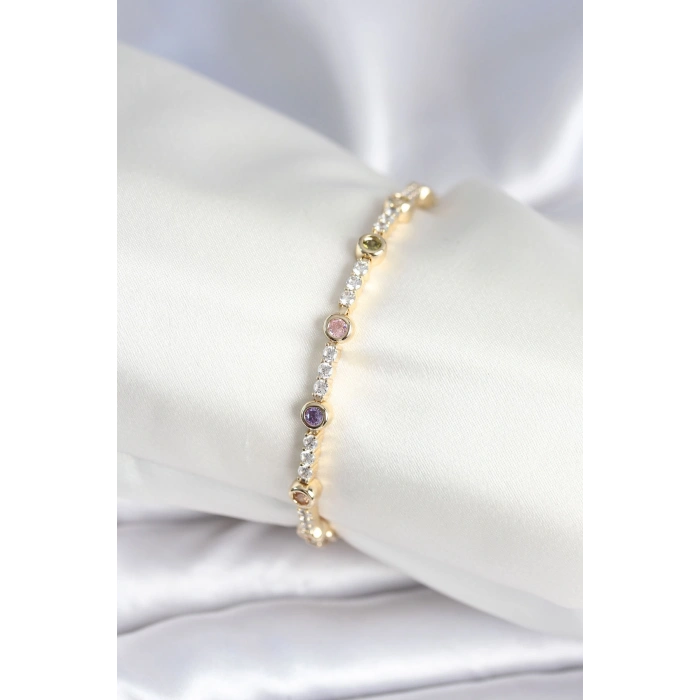 Pirinç Gold Renk Zirkon Taşlı Kadın Bileklik TJ-BB7971