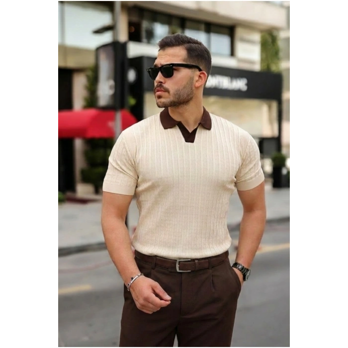 Erkek Yaka Detaylı Desen Dokulu Triko Tişört