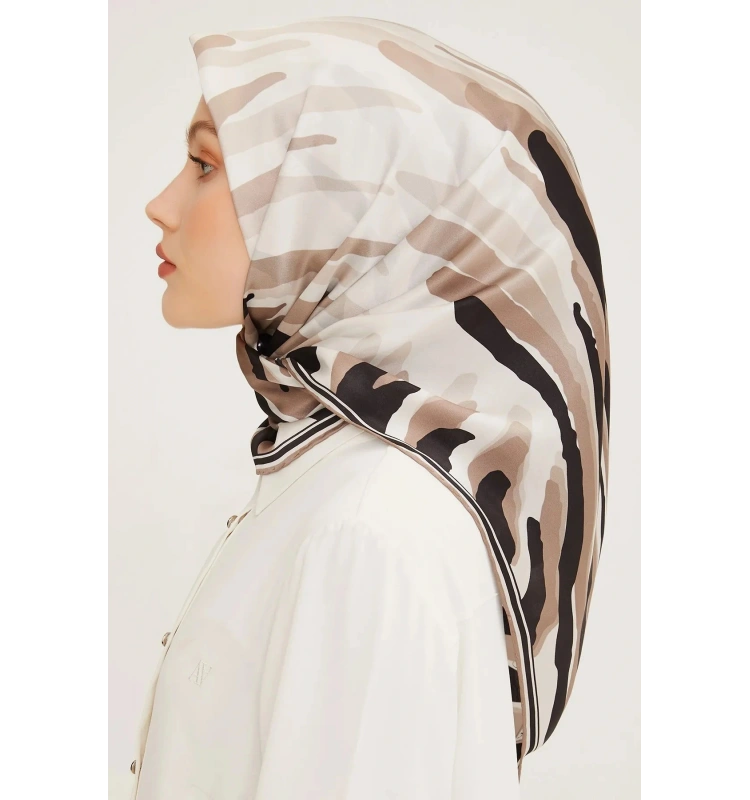 ARMİNE NOSTALJİ SURA İPEK EŞARP 23YA8919D03-01