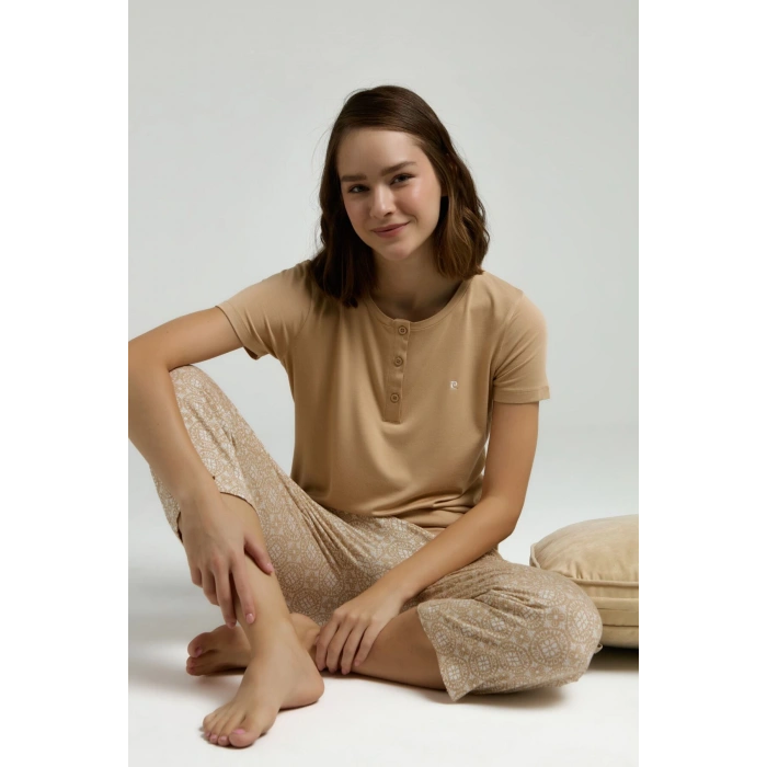 KADIN KISA KOLLU KAPRİ PENYE PİJAMA TAKIMI - BEJ