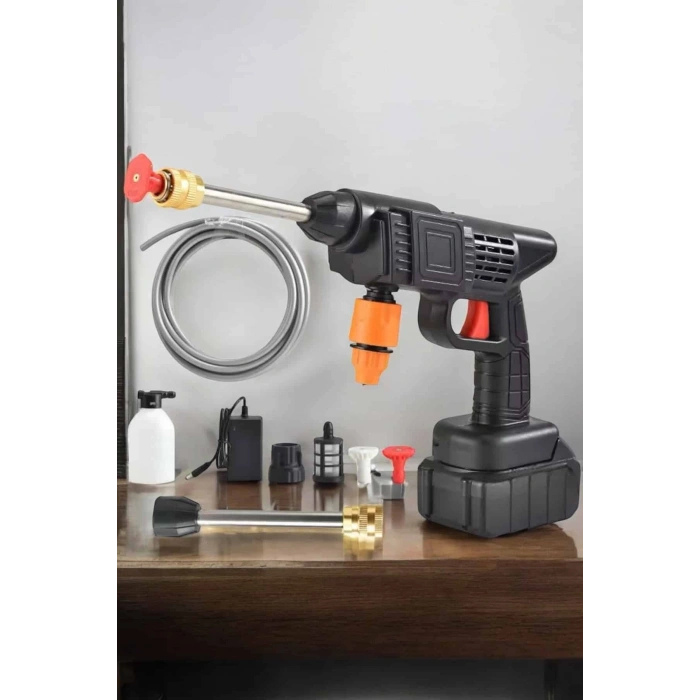 Bahçe Ve Araba Yıkama Tabancası Su Basınçlı Hazneli Bataryalı Oto Yıkama