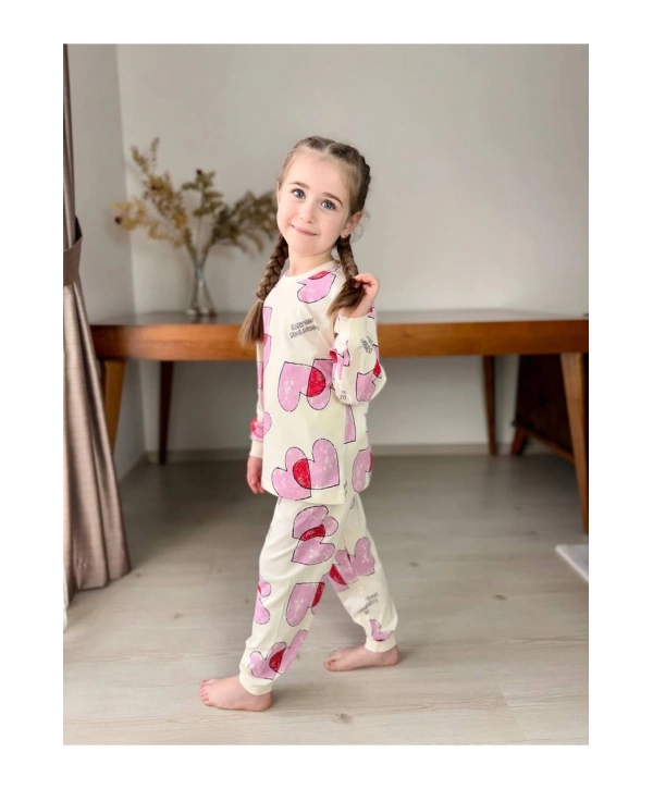 Kalp Baskı Detaylı %100 Pamuklu Mevsimlik Kız Çocuk Pijama Takımı Koçak Kids