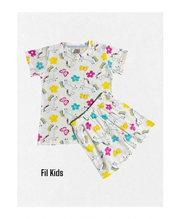 Kız Çocuk %100 Pamuklu Beyaz Unicorn Çiçek Kelebek Desen Kısa Kollu Şortlu Pijama Takımı