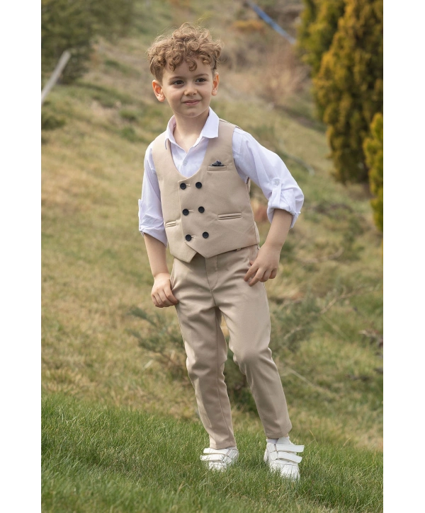 Bej Düğmeli Yelekli Papyonlu Gömlekli Erkek Çocuk 4lü Takım Elbise 20545