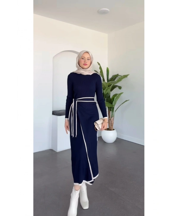 Bağlamalı Triko Elbise