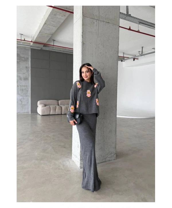 Kadın Triko Yarım Boğazlı Kazak Ve Elbise Süzine Labubu desen Nakışlı 2Parça Takım