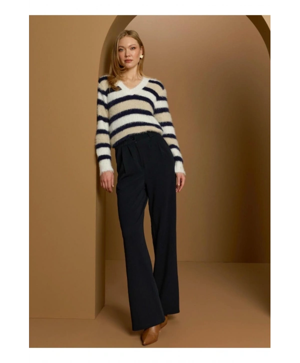 Kadın Sakallı Triko V Yaka Kazak (Yumuşak Tuşe) standart Beden