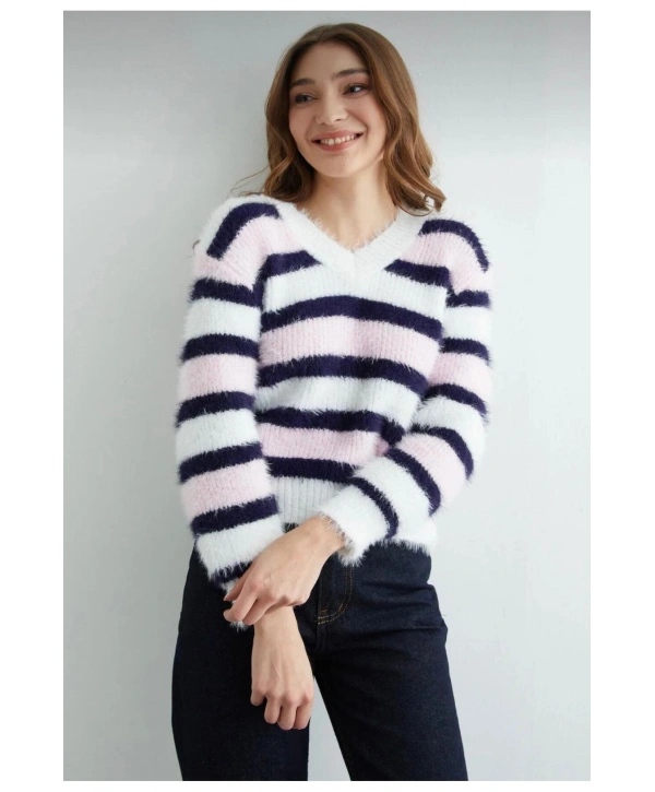 Kadın Sakallı Triko V Yaka Kazak (Yumuşak Tuşe) standart Beden