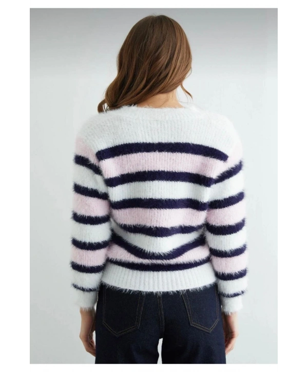 Kadın Sakallı Triko V Yaka Kazak (Yumuşak Tuşe) standart Beden