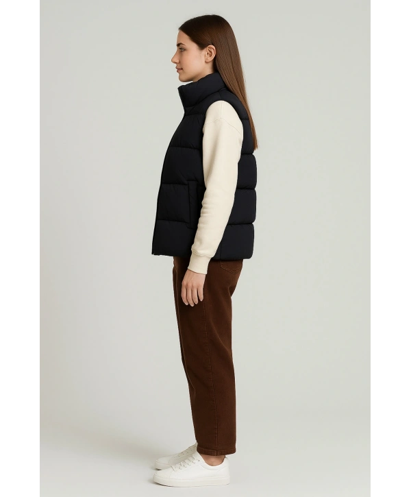 Yelek, Tişört ve Kot Kombinli Üçlü Takım