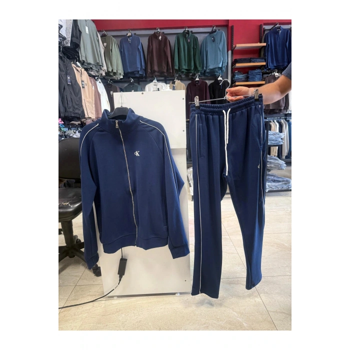 Fermuarlı Sade Renkli Eşofman Takımı